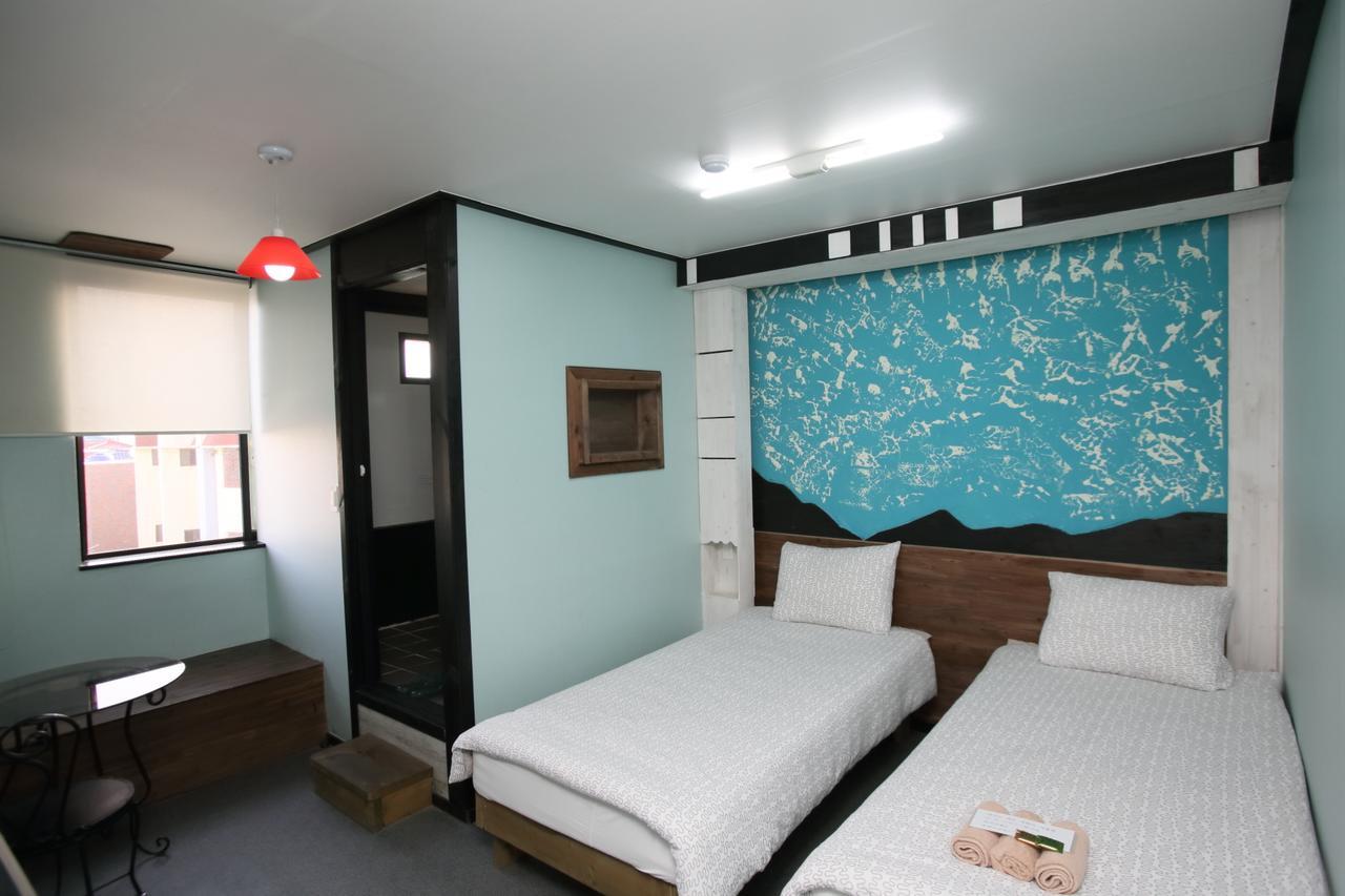 Jeju Airport Mira Guesthouse Eksteriør billede