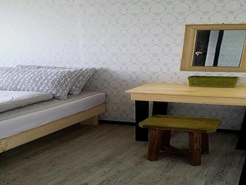 Jeju Airport Mira Guesthouse Eksteriør billede